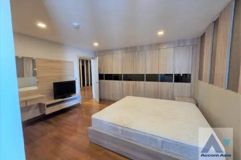 Condominio de 3 dormitorios en Khlong Toei, Bangkok, Tailandia № 214336 - foto 5