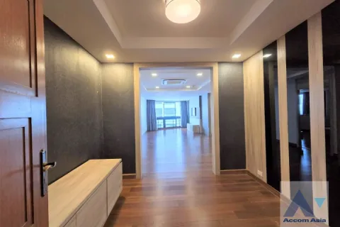 Condominio de 3 dormitorios en Khlong Toei, Bangkok, Tailandia № 214336 - foto 4