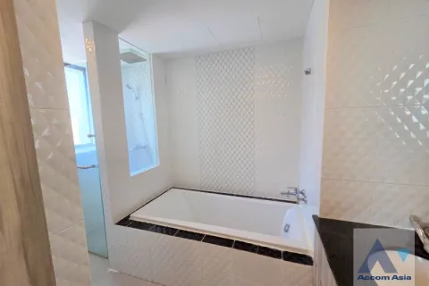 Condominio de 3 dormitorios en Khlong Toei, Bangkok, Tailandia № 214336 - foto 10