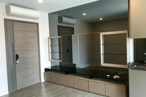 Studio dans le Condo à Watthana, Bangkok, Thaïlande  № 156062 - photo 4