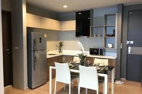 Кондоминиум с 2 спальнями в Сатхоне, Бангкок, Таиланд № 156060 - фото 3