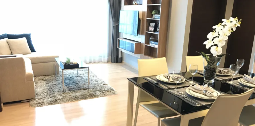 Кондоминиум с 2 спальнями в Сатхоне, Бангкок, Таиланд № 156060