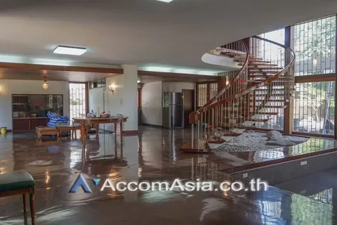 Haus in Watthana, Bangkok, Thailand 4 Schlafzimmer № 215997 - Foto 8