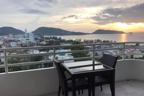 Townhouse in Kathu, Thailand 4 bedrooms № 137990 - photo 14