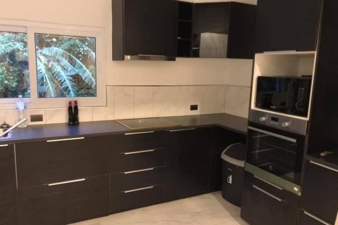 Townhouse in Kathu, Thailand 4 bedrooms № 137990 - photo 16