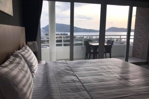 Townhouse in Kathu, Thailand 4 bedrooms № 137990 - photo 5