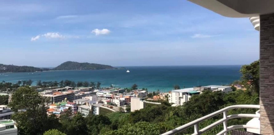 Townhouse in Kathu, Thailand 4 bedrooms № 137990