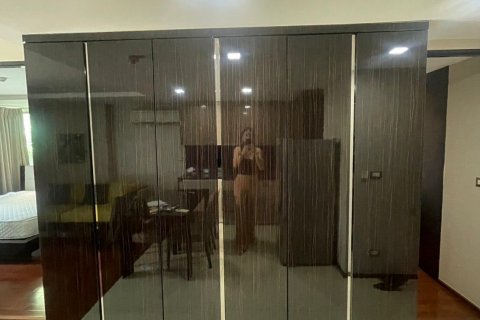 Condo in Watthana, Bangkok, Thailand, 2 bedrooms № 137992 - photo 3