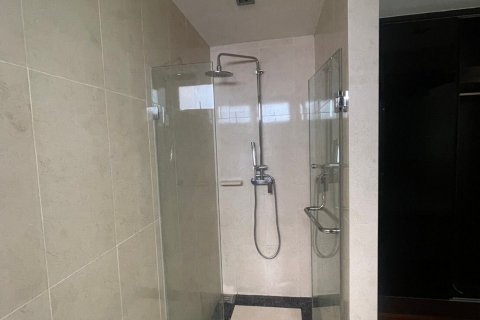 Condo in Watthana, Bangkok, Thailand, 2 bedrooms № 137992 - photo 12