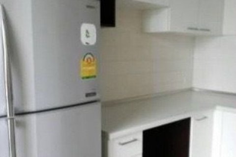 Condo à Bang Kapi, Bangkok, Thaïlande, 2 chambres  № 137989 - photo 4