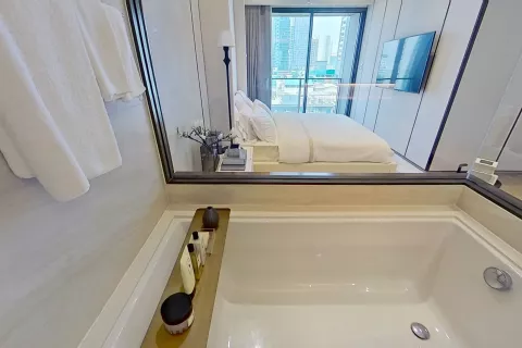 Condo in Watthana, Bangkok, Thailand, 2 bedrooms № 137991 - photo 5