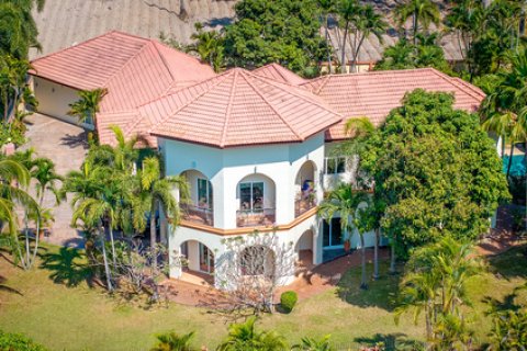 Villa in Pattaya, Thailand 5 Schlafzimmer № 135365