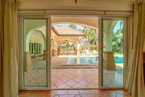 Villa à Pattaya, Thaïlande 5 chambres № 135365 - photo 25