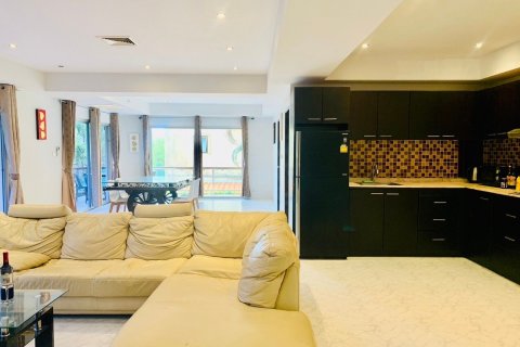 Condo in Phuket, Thailand, 2 bedrooms  № 146142 - photo 9