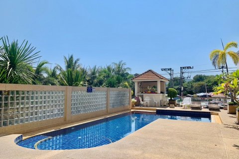 Condo in Phuket, Thailand, 2 bedrooms  № 146142 - photo 20