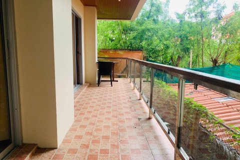 Condo in Phuket, Thailand, 2 bedrooms  № 146142 - photo 18