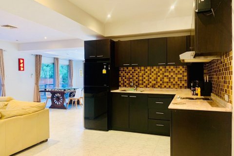 Condo in Phuket, Thailand, 2 bedrooms  № 146142 - photo 6