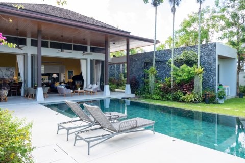 House in Bang Tao, Thailand 4 bedrooms № 153887 - photo 3