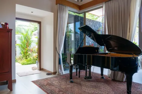 House in Bang Tao, Thailand 4 bedrooms № 153887 - photo 18