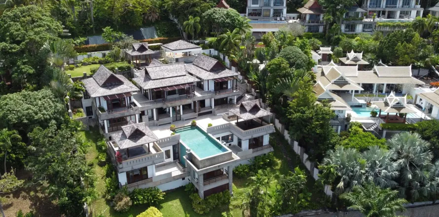 House in Surin, Thailand 7 bedrooms № 153885