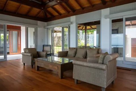 House in Surin, Thailand 7 bedrooms № 153885 - photo 9