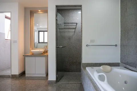 House in Surin, Thailand 7 bedrooms № 153885 - photo 19