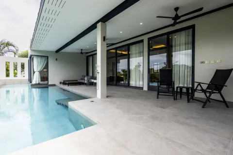 House in Bang Tao, Thailand 3 bedrooms № 153886 - photo 11