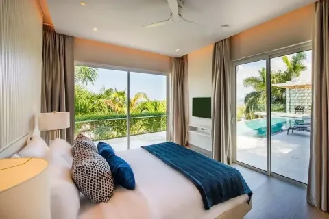 House in Surin, Thailand 4 bedrooms № 153888 - photo 10