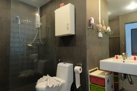 Condo à Patong, Thaïlande, 2 chambres № 179840 - photo 12