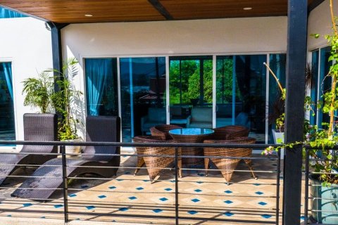 Villa in Ko Samui, Thailand 6 bedrooms № 149197 - photo 15