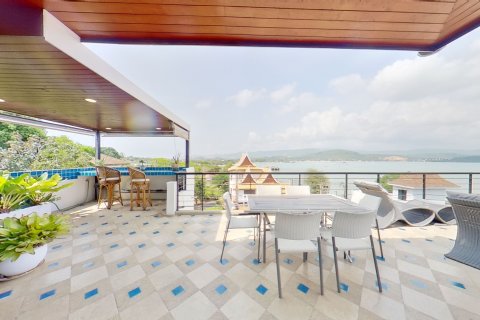 Villa in Ko Samui, Thailand 6 bedrooms № 149197 - photo 19