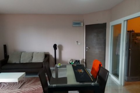 Condo in Phuket, Thailand, 2 bedrooms  № 135845 - photo 16