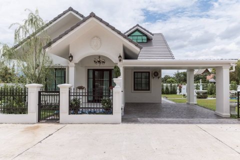 Maison à Hang Dong, Thaïlande 3 chambres № 135848 - photo 1