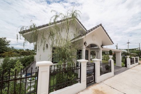 Maison à Hang Dong, Thaïlande 3 chambres № 135848 - photo 2