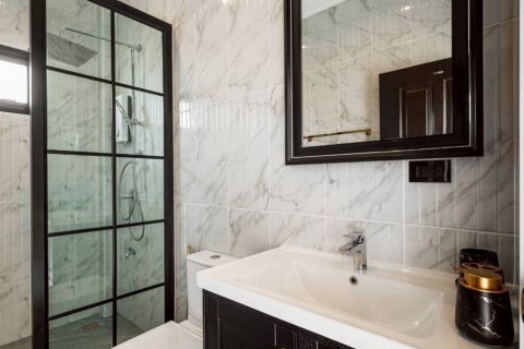 Maison à Hang Dong, Thaïlande 3 chambres № 135848 - photo 26