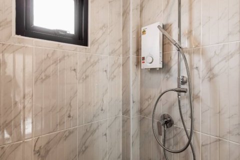 Maison à Hang Dong, Thaïlande 3 chambres № 135848 - photo 28