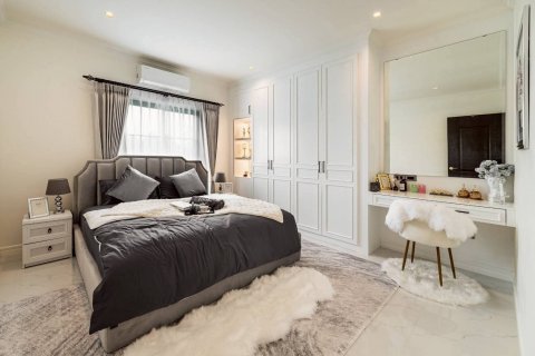 Maison à Hang Dong, Thaïlande 3 chambres № 135848 - photo 19