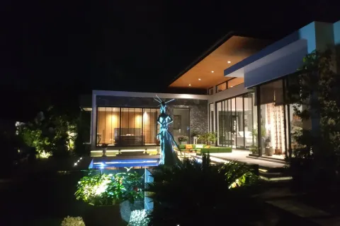 House in Bang Tao, Thailand 4 bedrooms № 153856 - photo 9