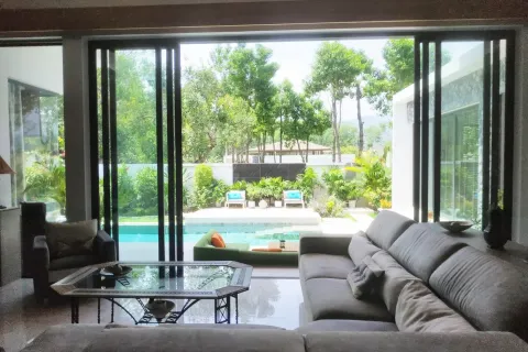 House in Bang Tao, Thailand 4 bedrooms № 153856 - photo 2