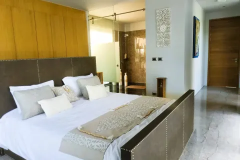 House in Bang Tao, Thailand 4 bedrooms № 153856 - photo 20