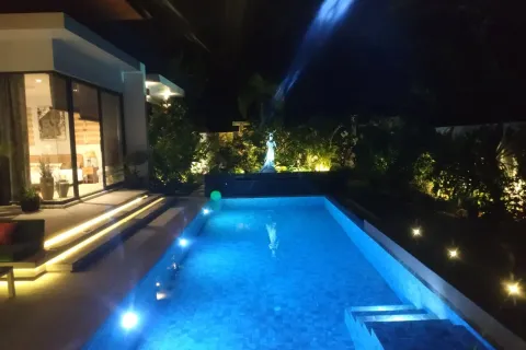 House in Bang Tao, Thailand 4 bedrooms № 153856 - photo 10