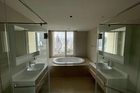 Кондоминиум с 3 спальнями в Сатхоне, Бангкок, Таиланд № 159240 - фото 11