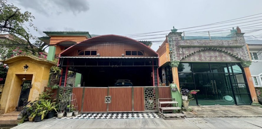 Дом в Правете, Бангкок, Таиланд с 4 спальнями  № 147247