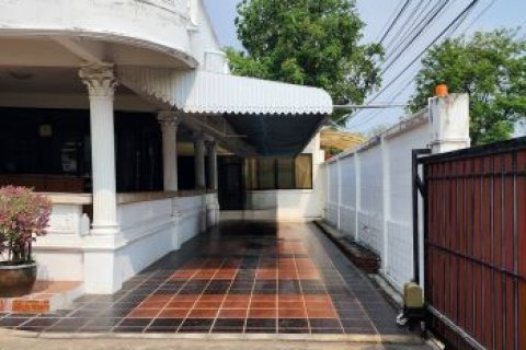 Земельный участок в Банг Кхене, Бангкок, Таиланд 836м2  № 147244 - фото 3