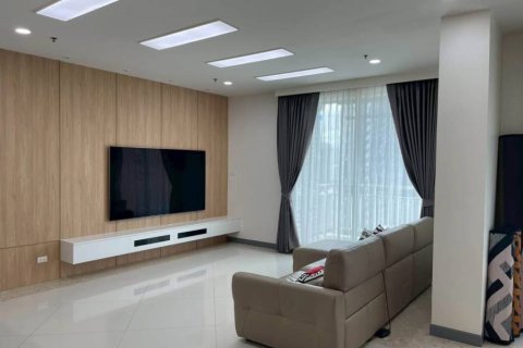 Condo à Bangkok, Thaïlande, 3 chambres  № 172789 - photo 3