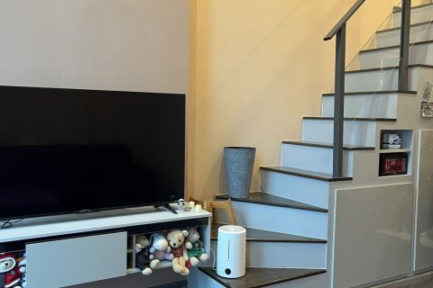 Студия в кондо в Дин Даенге, Бангкок, Таиланд № 140239 - фото 4