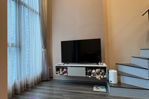 Студия в кондо в Дин Даенге, Бангкок, Таиланд № 140239 - фото 3