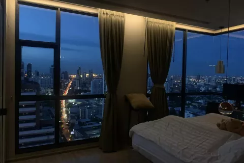 Studio dans le Condo à Watthana, Bangkok, Thaïlande  № 140243 - photo 6