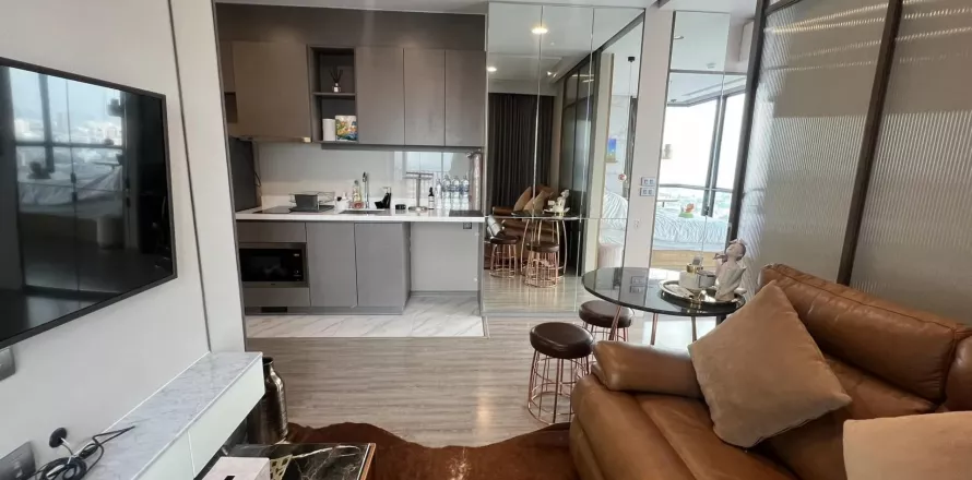 Studio dans le Condo à Watthana, Bangkok, Thaïlande  № 140243