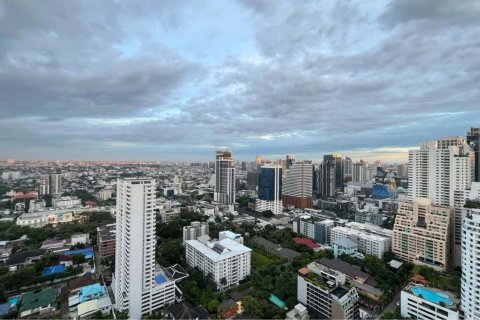 Condo in Watthana, Bangkok, Thailand, 3 bedrooms  № 146680 - photo 6
